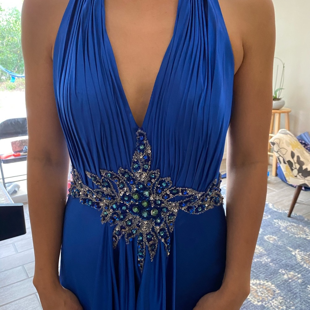 Maxi dress with open back